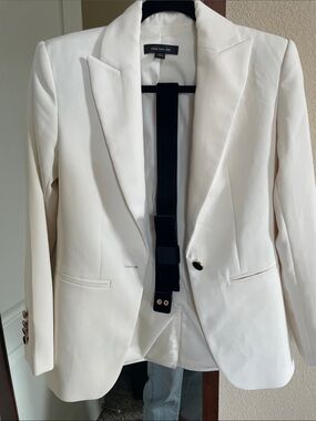 Ann Taylor Ivory Single-Button Tailored Blazer